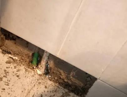 月湖楼顶漏水维修公司分享下修复水管漏水的几种小方法